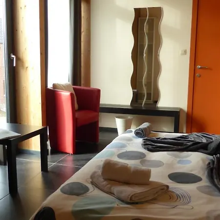 Casa De Paja 2*